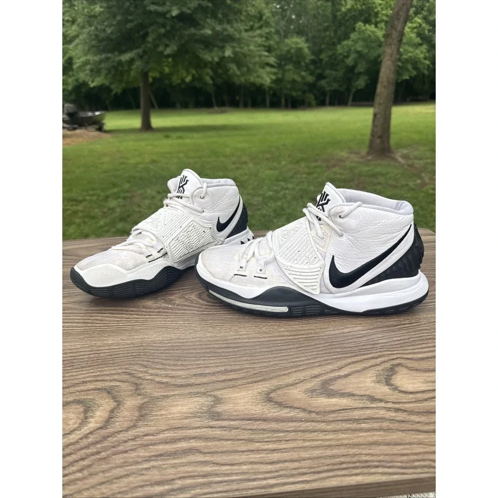 Nike Air Zoom Turbo Kyrie Irving Basketball Shoes White Men's Size 8.5 BQ4630-10
